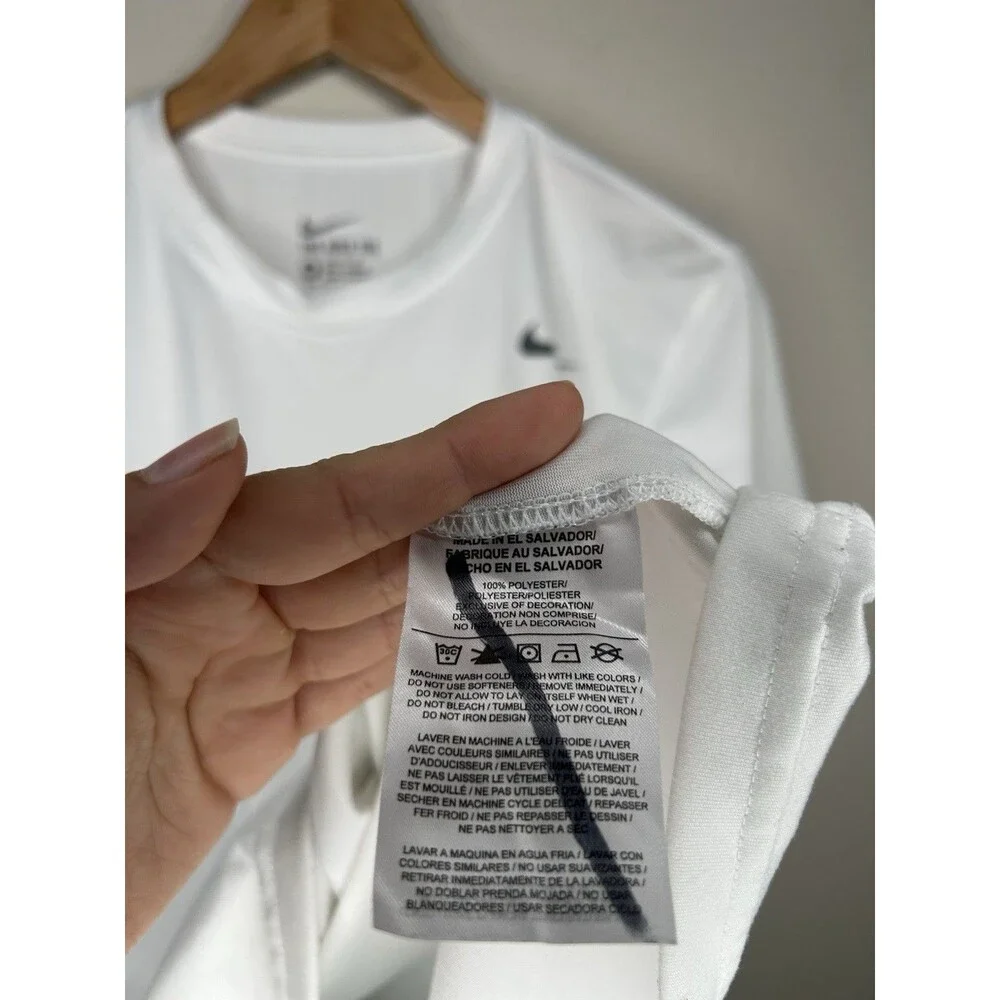 Nike Dri Fit Mens Size Medium Athletic THE NIKE TEE White Training T Shirt